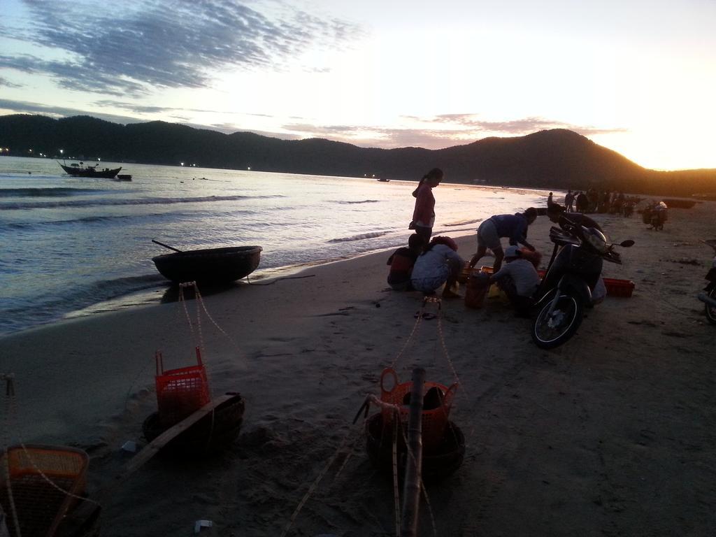 Nguyet Anh Guesthouse Lang Co Luaran gambar