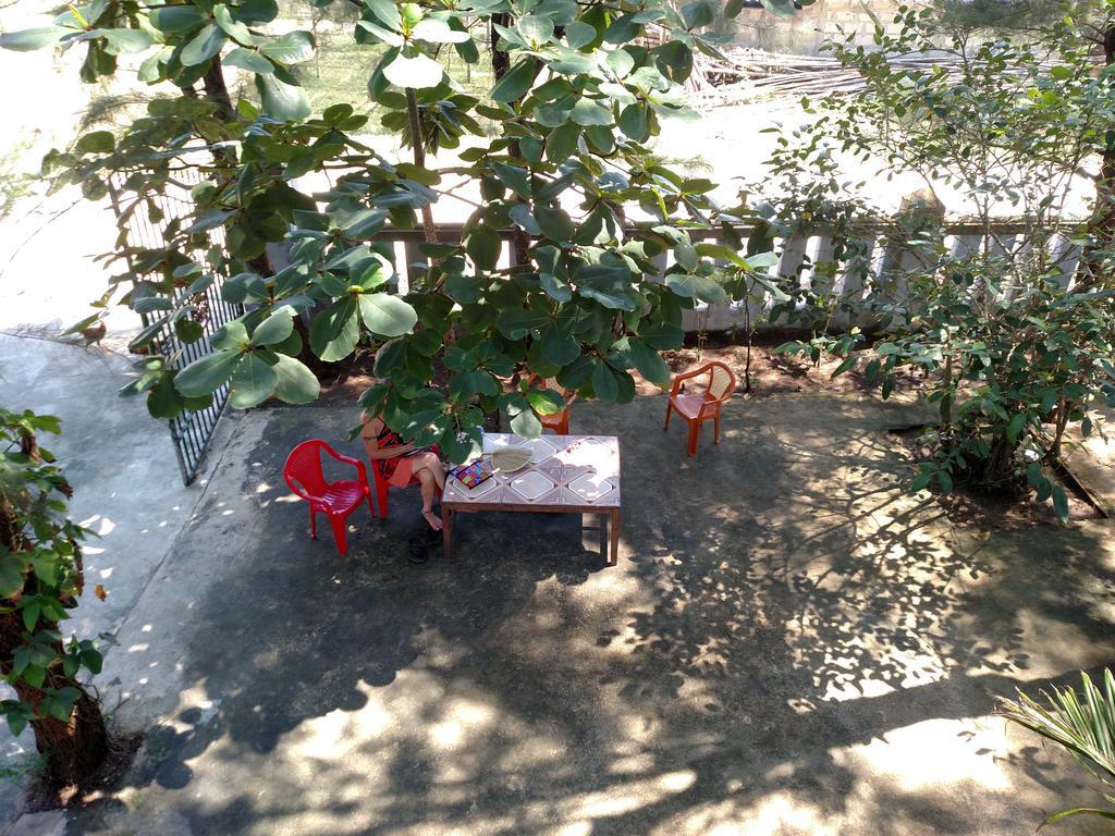 Nguyet Anh Guesthouse Lang Co Luaran gambar